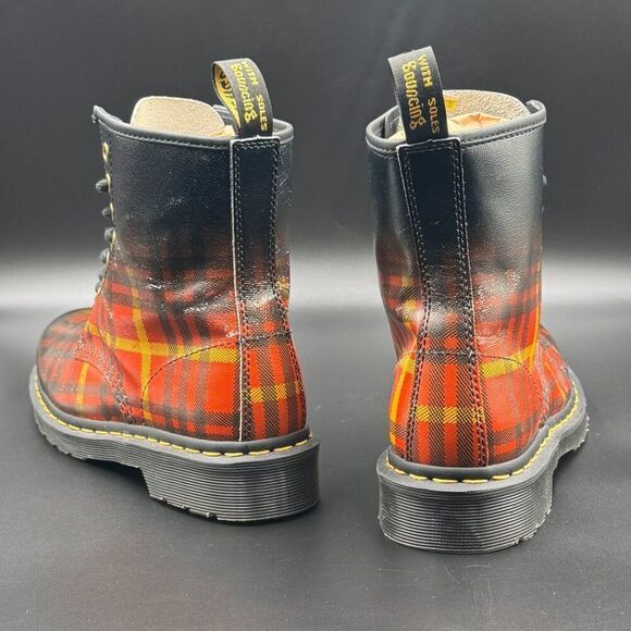 Dr. Marten 1460 Tartan Backhand Straw Grain Boots - Picture 9 of 9
